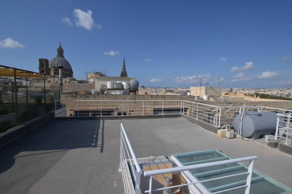 Vallettadreamsuites Groud Floor Shared Sea View Rooof Terrace Valeta Exterior foto